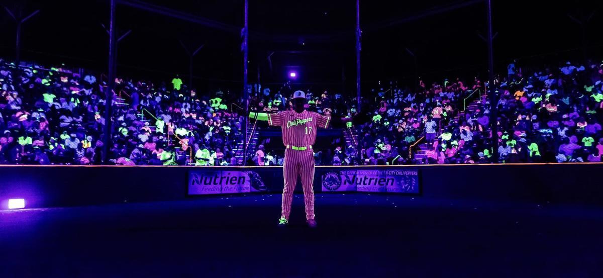 image_4EB31B6C-AEF9-E8E6-21FEDC488B67EB88-4eb319c50d682e6_4eb34974-92e0-0209-0c6df2bf4d8890d7